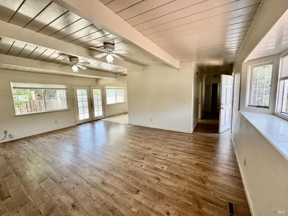 701 Corlano Avenue Santa Rosa, CA 95404