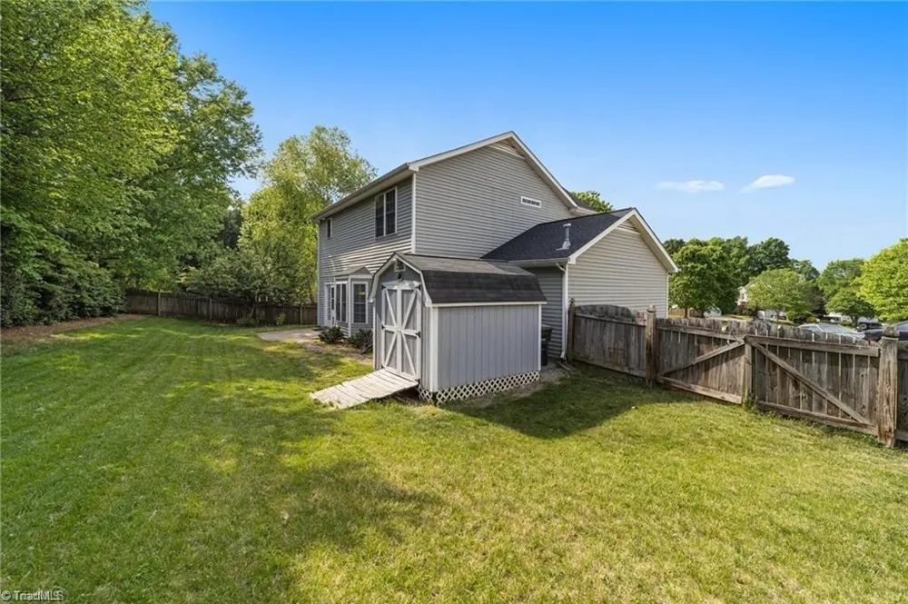 900 Biloxi Avenue Kernersville, NC 27284