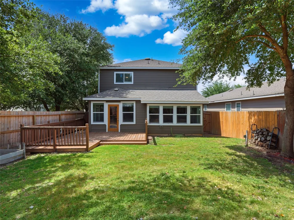 414 Walnut Crest Selma, TX 78154