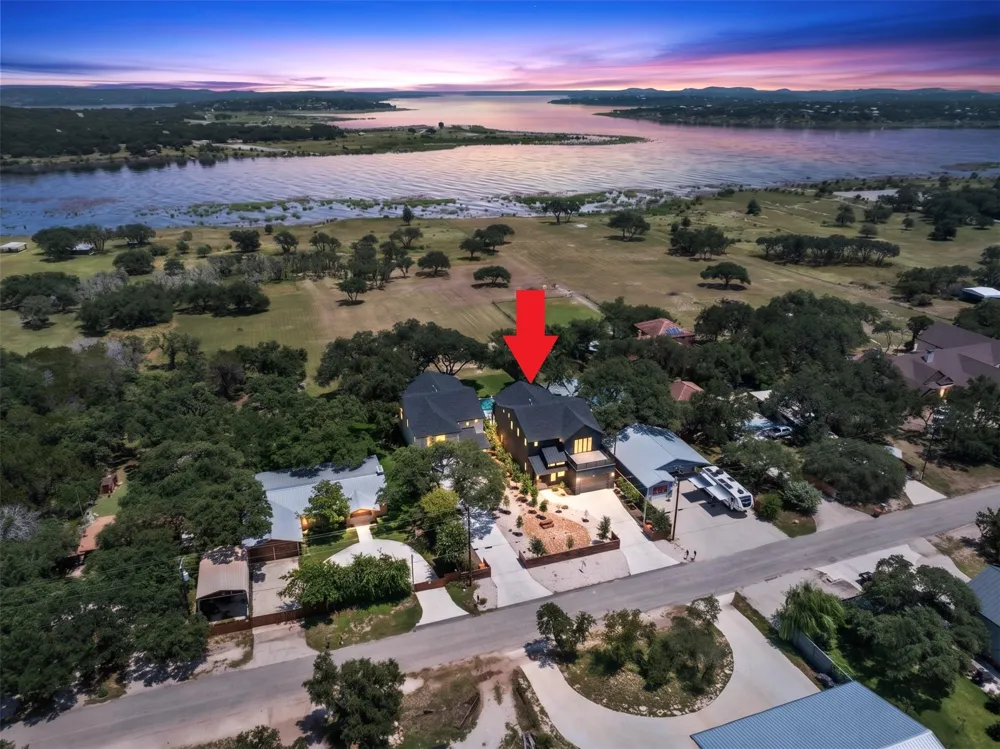 2854 Lakeshore Drive Canyon Lake, TX 78133