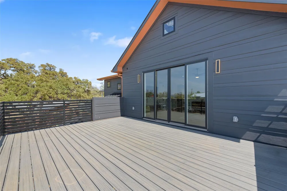 2854 Lakeshore Drive Canyon Lake, TX 78133