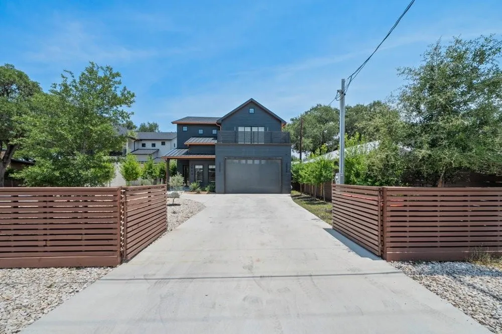 2854 Lakeshore Drive Canyon Lake, TX 78133