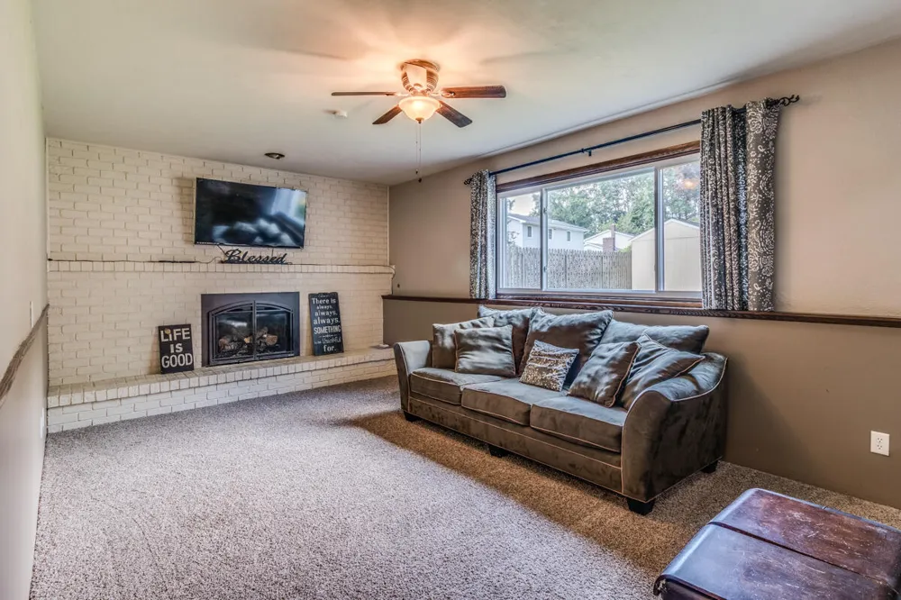 138 Grand Castle Terrace Emmett Charter Township, MI 49014