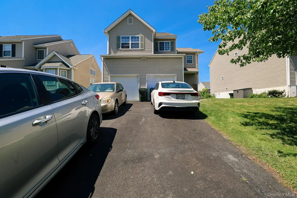 16 McLaughlin Way Washingtonville, NY 10992