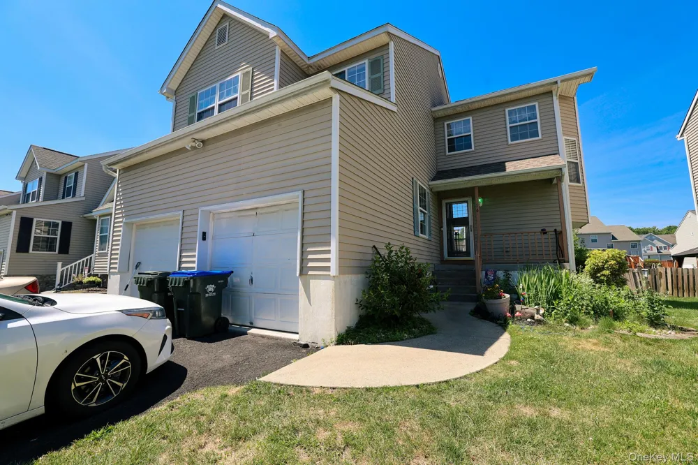16 McLaughlin Way Washingtonville, NY 10992