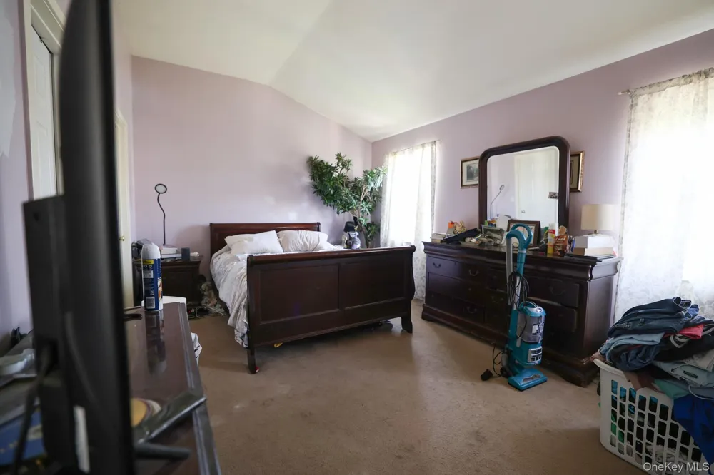 16 McLaughlin Way Washingtonville, NY 10992