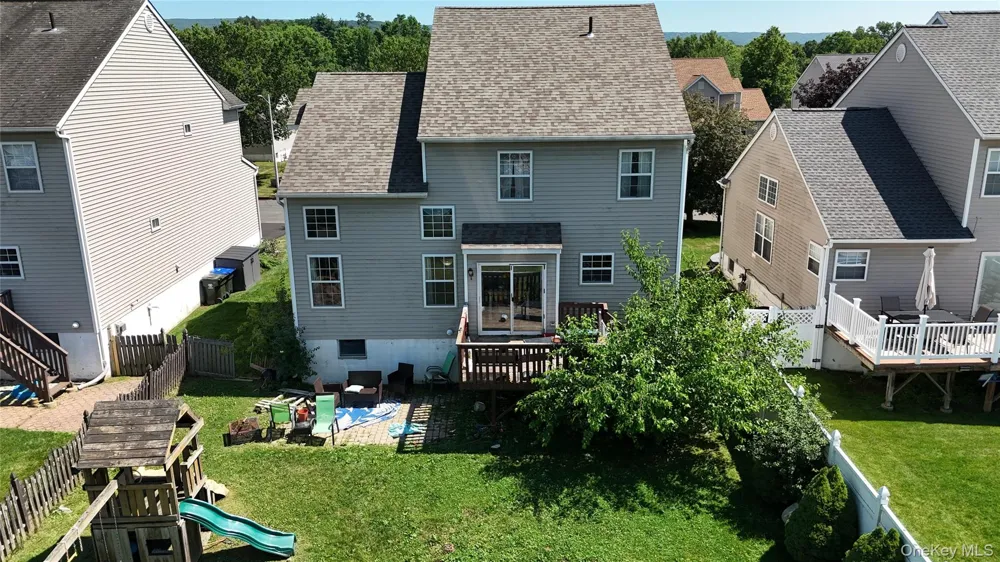 16 McLaughlin Way Washingtonville, NY 10992