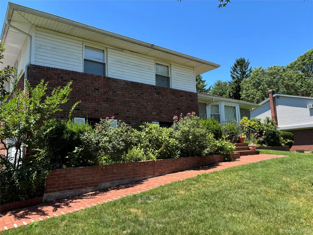 71 Willits Road Glen Cove, NY 11542