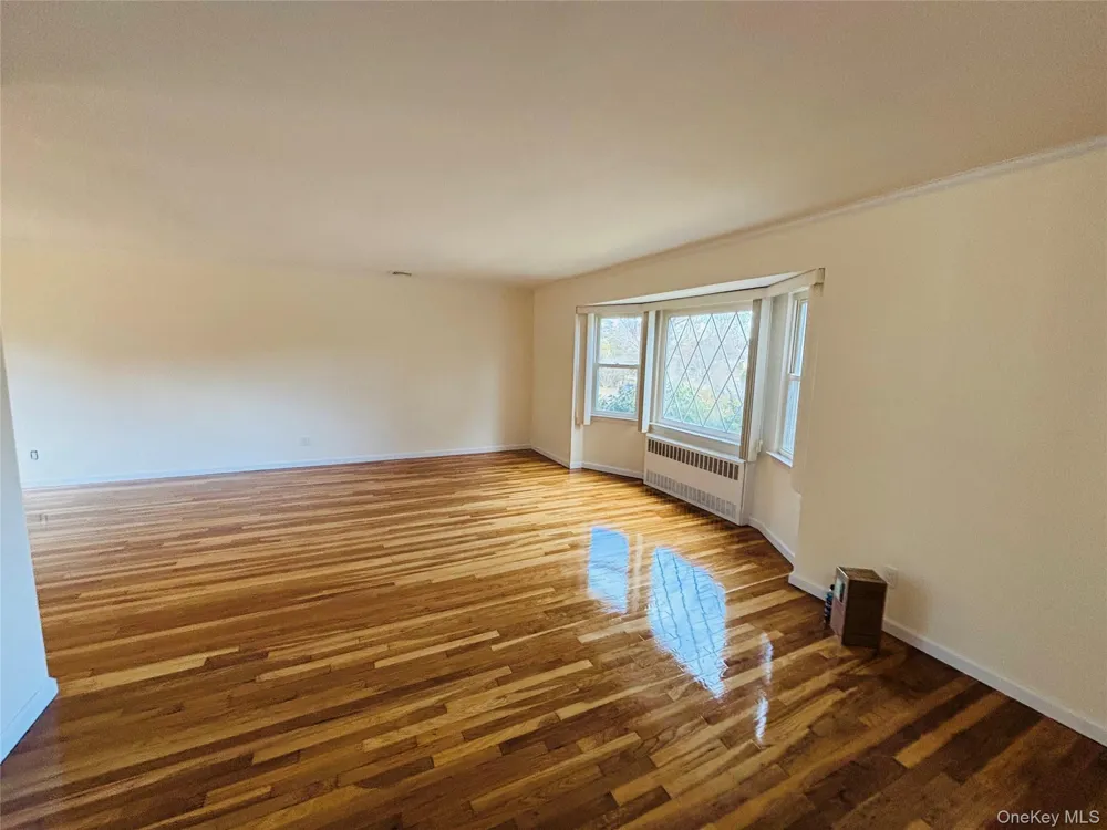 71 Willits Road Glen Cove, NY 11542