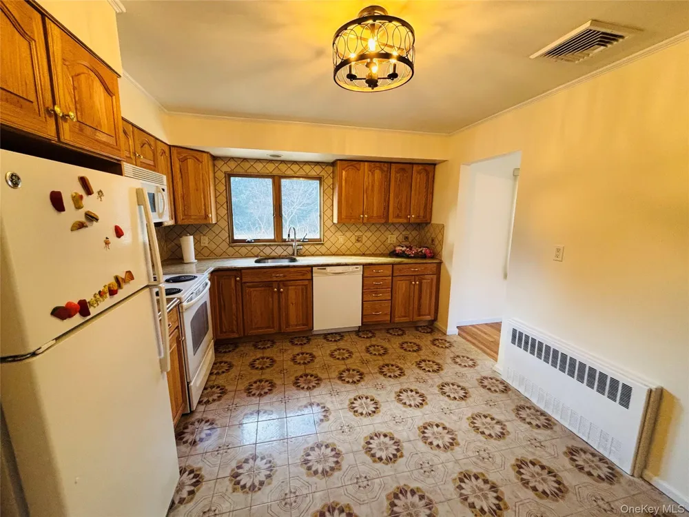 71 Willits Road Glen Cove, NY 11542