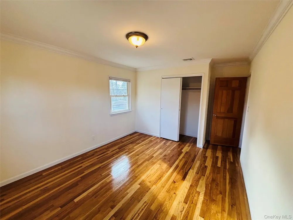 71 Willits Road Glen Cove, NY 11542