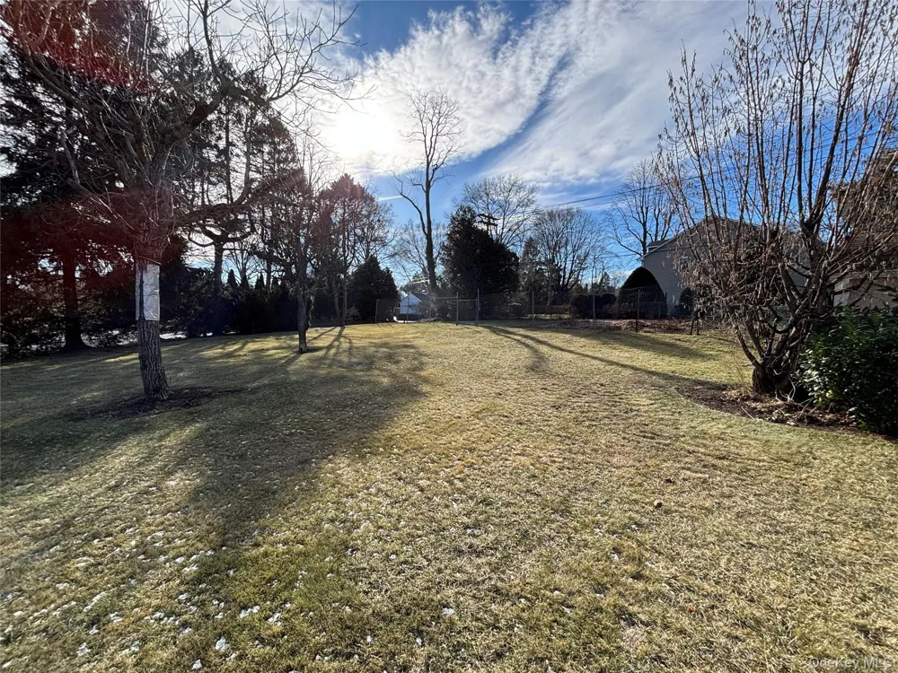 71 Willits Road Glen Cove, NY 11542