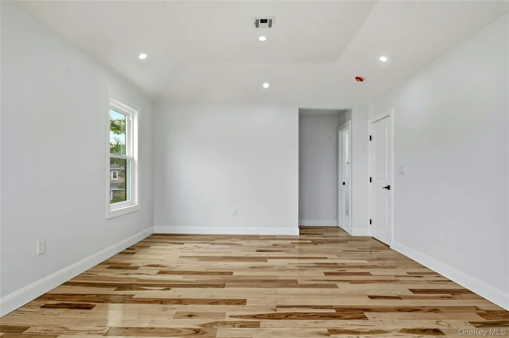 1104 Washington Avenue Westbury, NY 11590