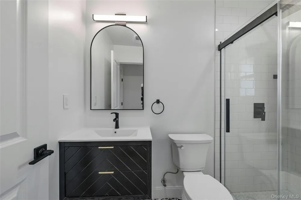 1104 Washington Avenue Westbury, NY 11590