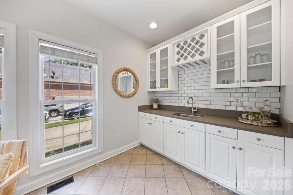 5355 Shannamara Drive Matthews, NC 28104