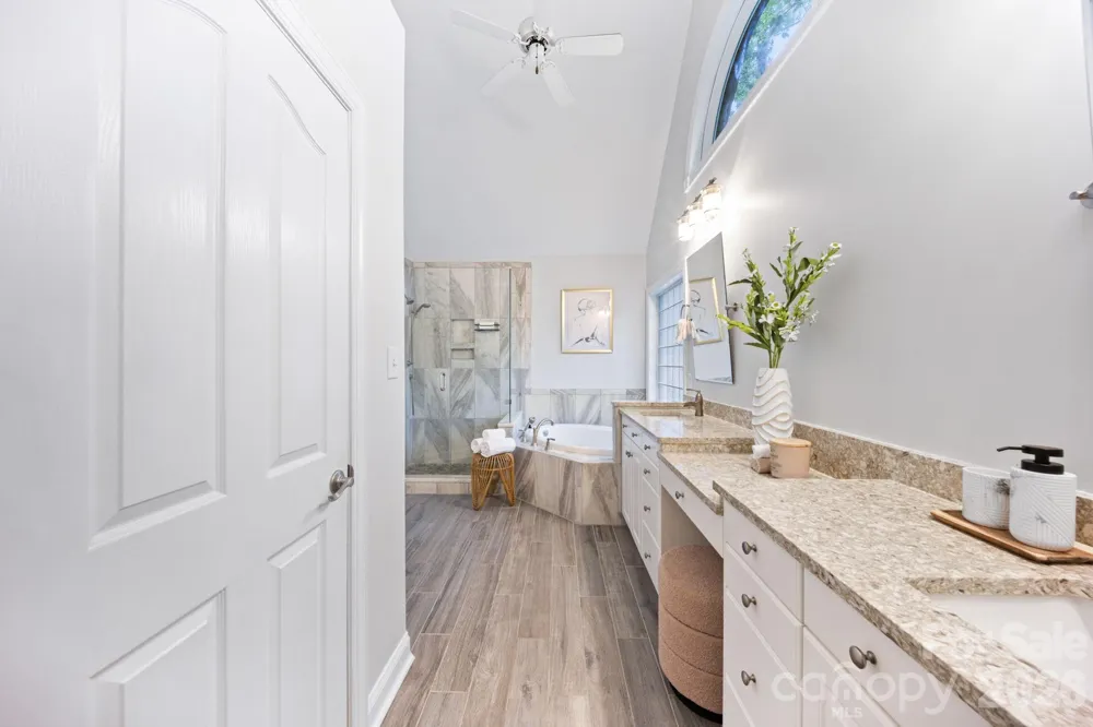 5355 Shannamara Drive Matthews, NC 28104