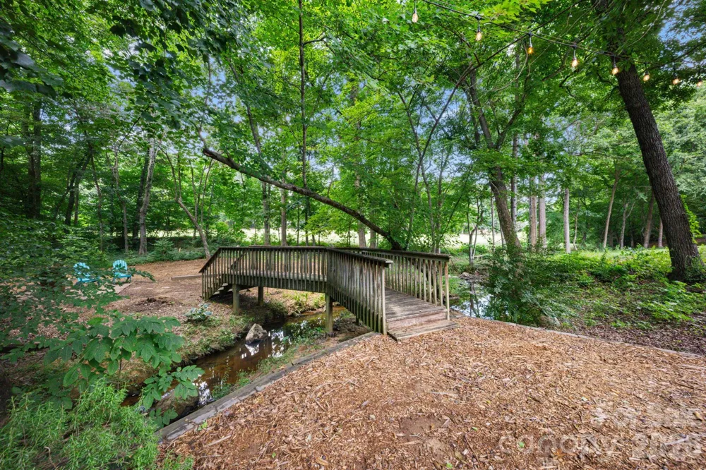 5355 Shannamara Drive Matthews, NC 28104
