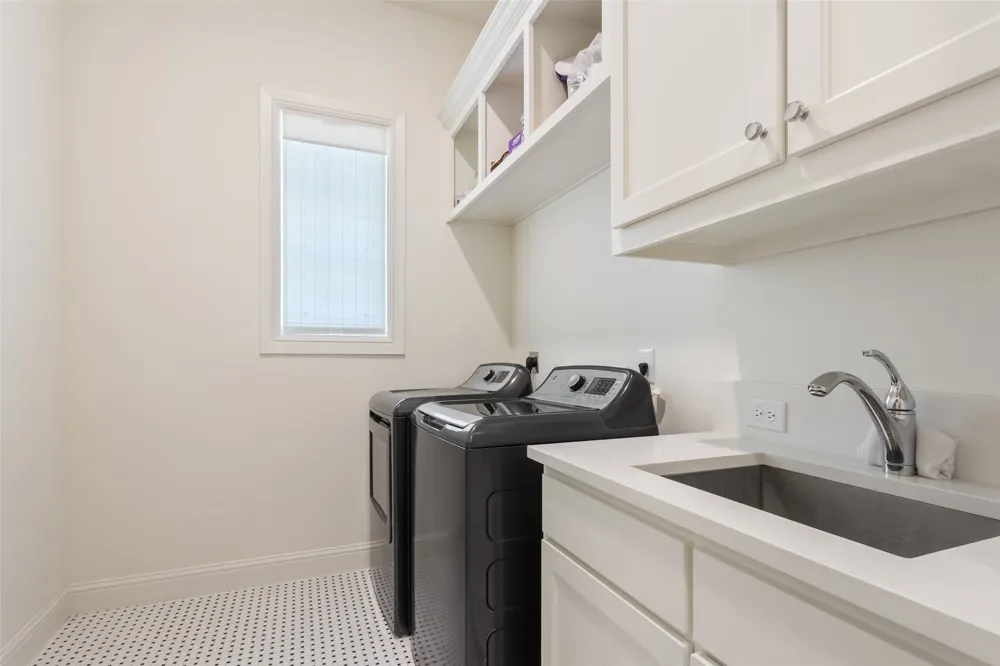 14019 RW COURT Woodway, TX 76712