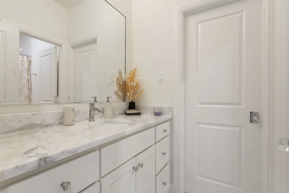 14019 RW COURT Woodway, TX 76712