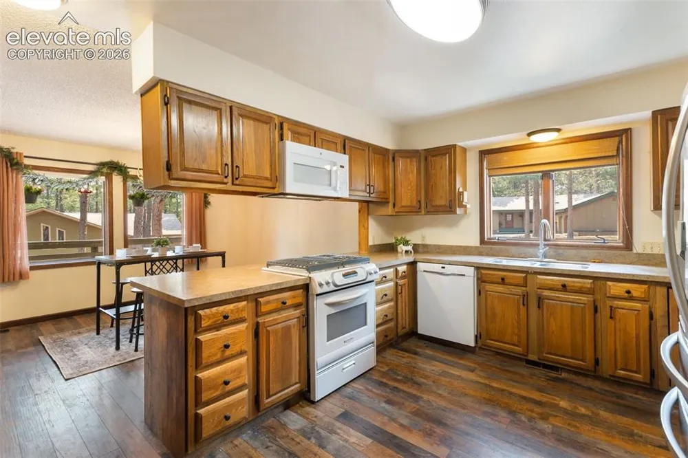 723 Pine Street Woodland Park, CO 80863