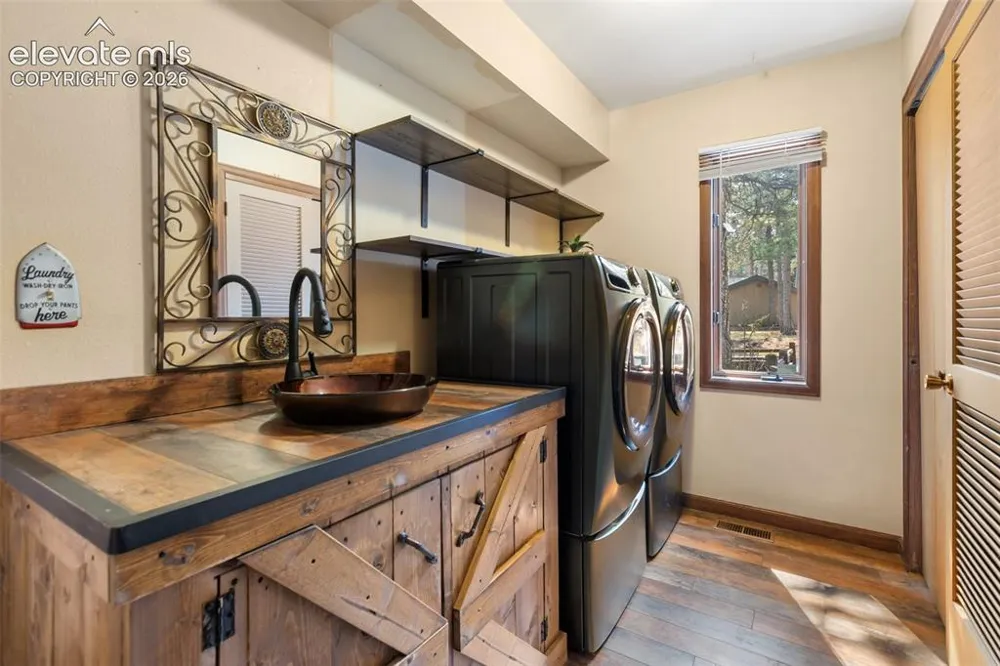 723 Pine Street Woodland Park, CO 80863
