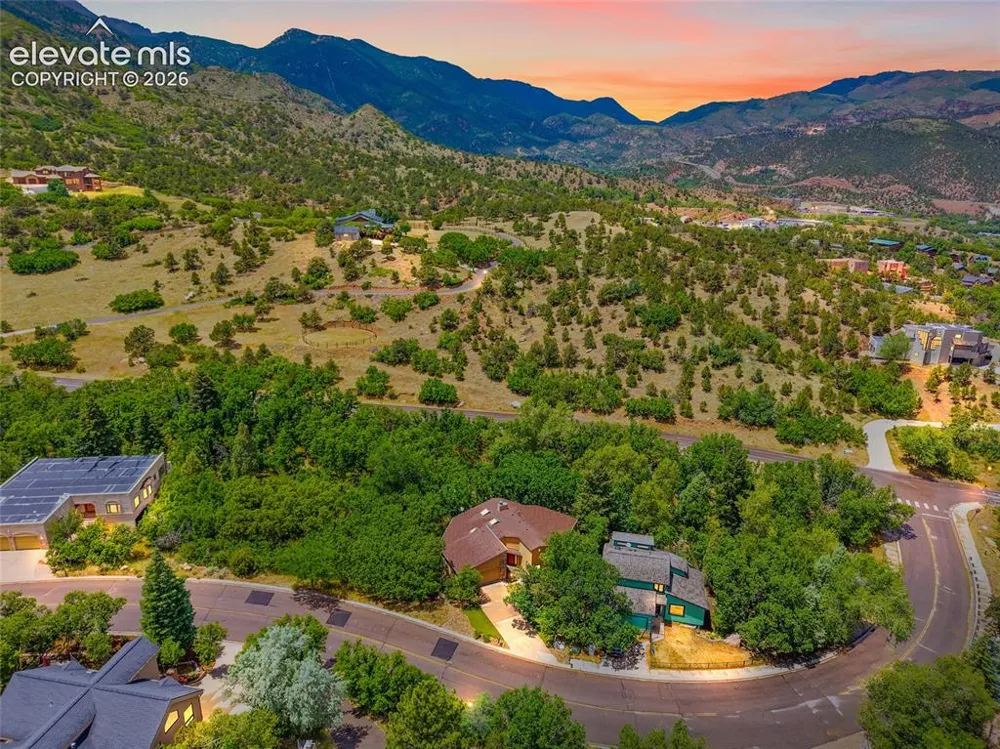 609 Crystal Hills Boulevard Manitou Springs, CO 80829