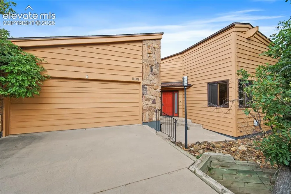 609 Crystal Hills Boulevard Manitou Springs, CO 80829