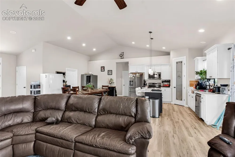 1673 Calle Rosa Drive Pueblo West, CO 81007