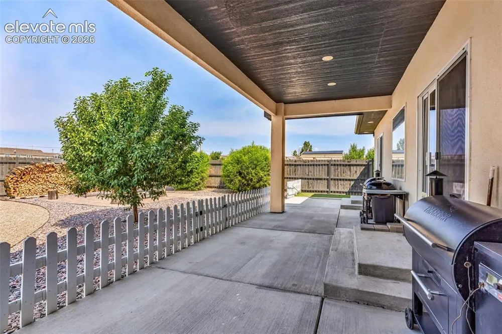 1673 Calle Rosa Drive Pueblo West, CO 81007