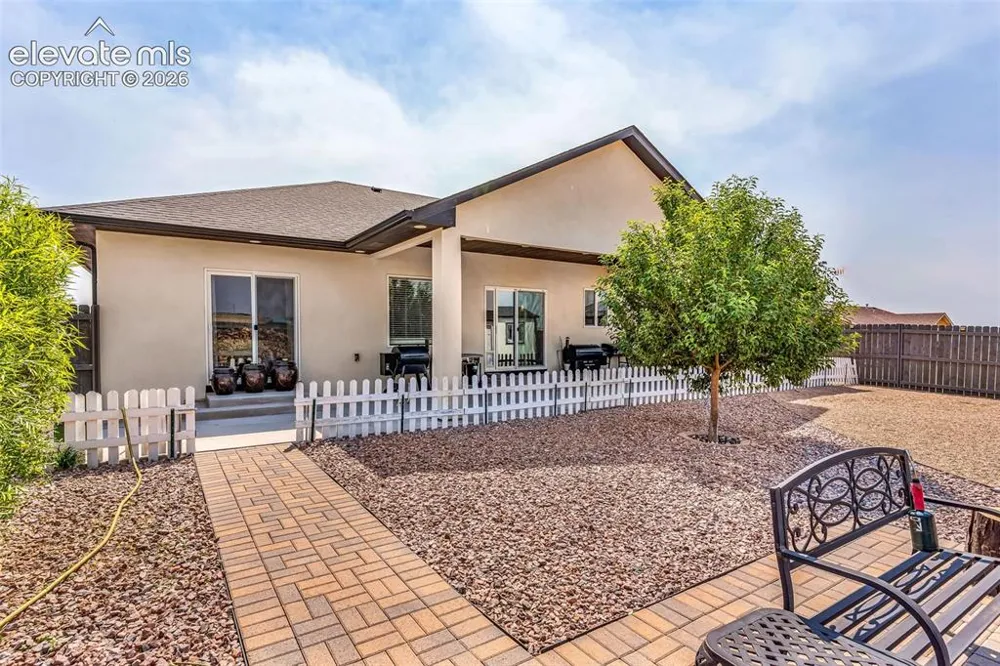 1673 Calle Rosa Drive Pueblo West, CO 81007