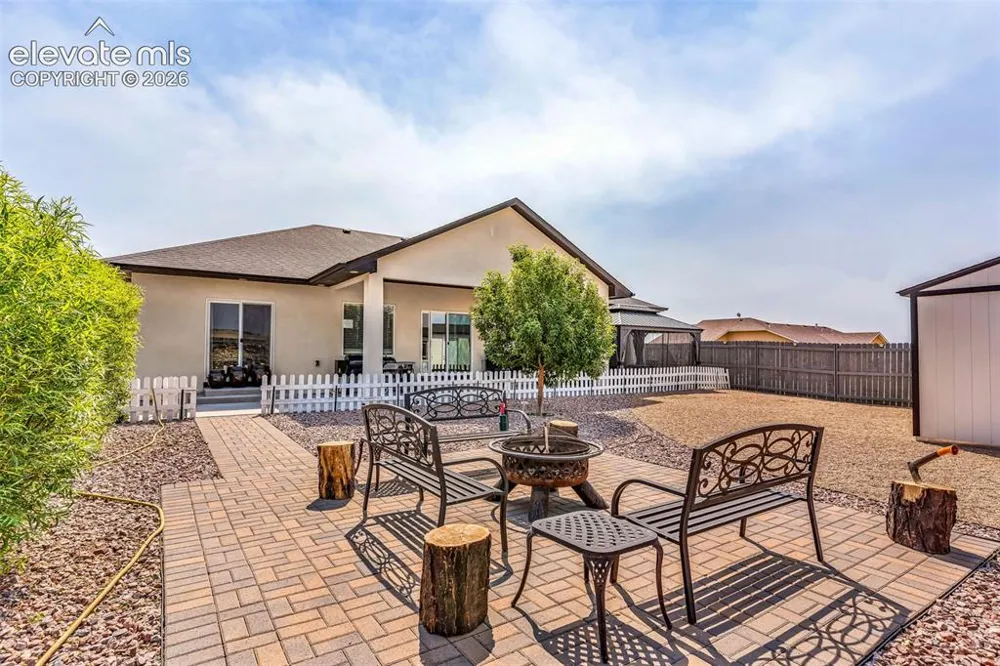 1673 Calle Rosa Drive Pueblo West, CO 81007