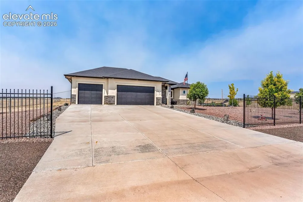 1673 Calle Rosa Drive Pueblo West, CO 81007