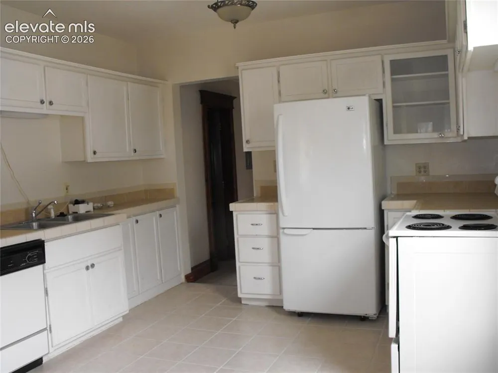 1423 W Cucharras Street Colorado Springs, CO 80904