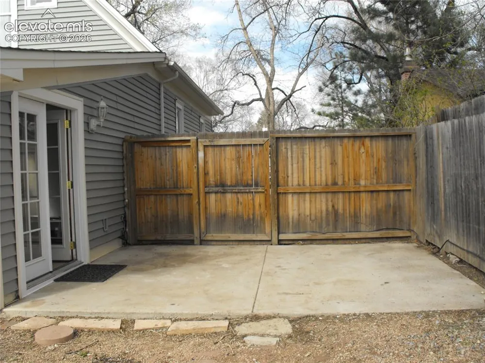1423 W Cucharras Street Colorado Springs, CO 80904