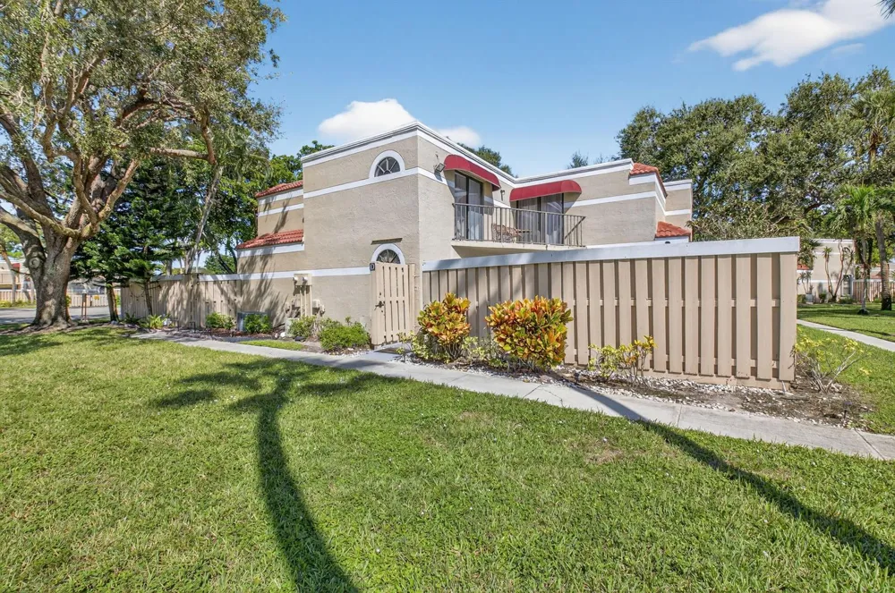 4310 Village Drive #D Delray Beach, FL 33445