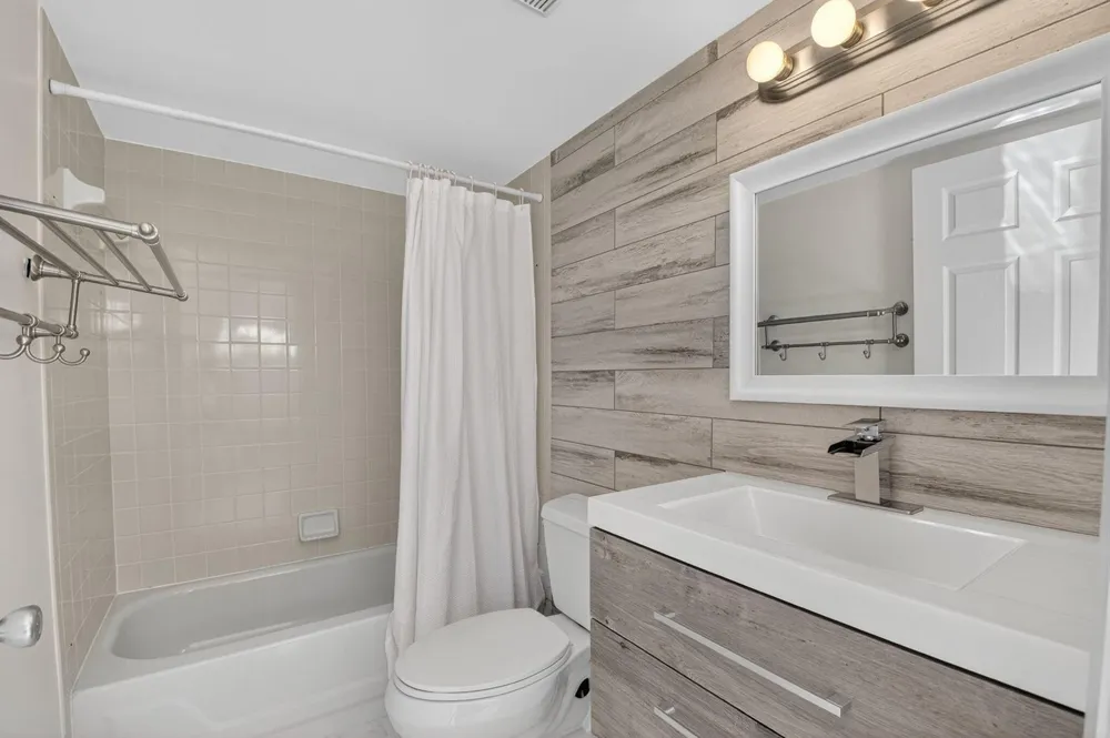 4310 Village Drive #D Delray Beach, FL 33445