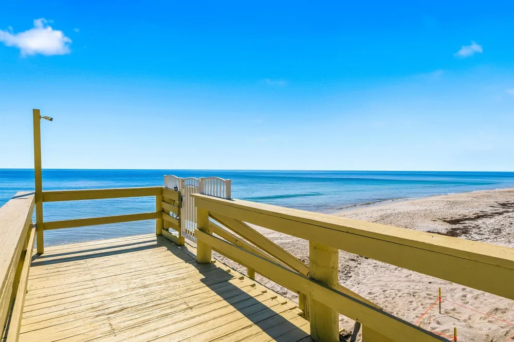 3554 Ocean Drive Vero Beach, FL 32963