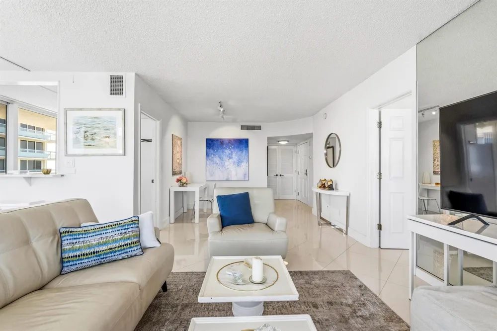3554 Ocean Drive Vero Beach, FL 32963