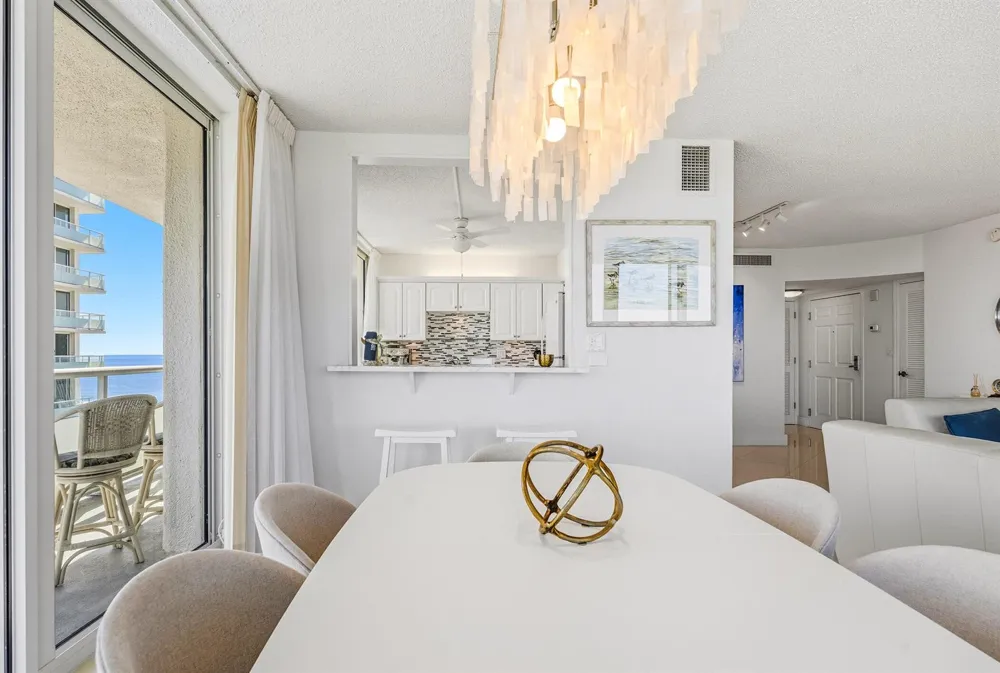 3554 Ocean Drive Vero Beach, FL 32963
