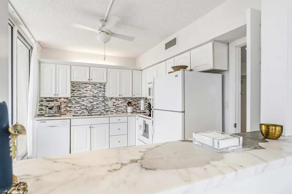 3554 Ocean Drive Vero Beach, FL 32963