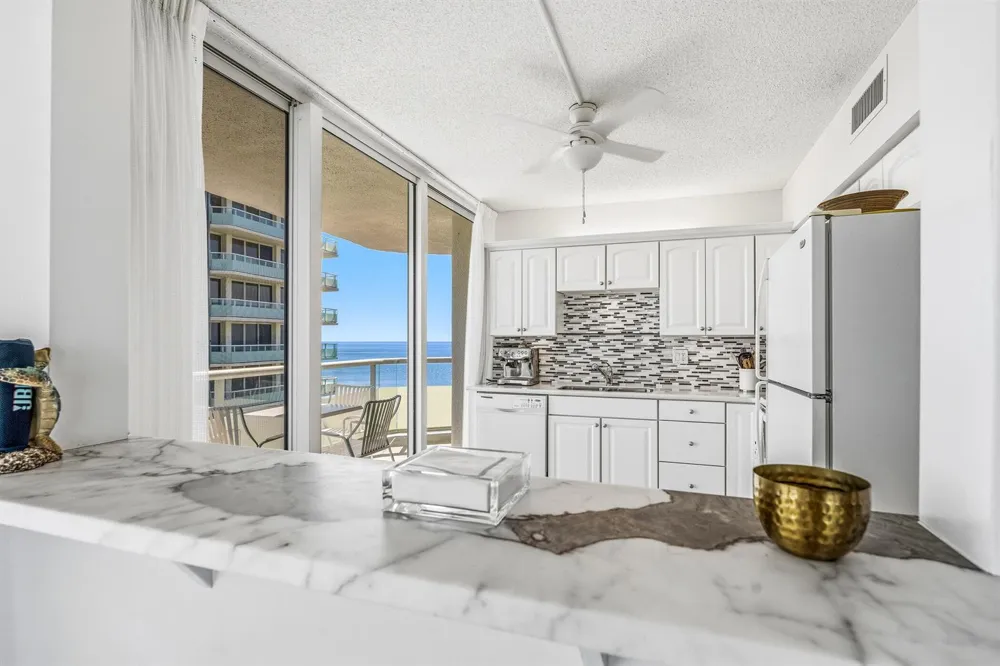3554 Ocean Drive Vero Beach, FL 32963