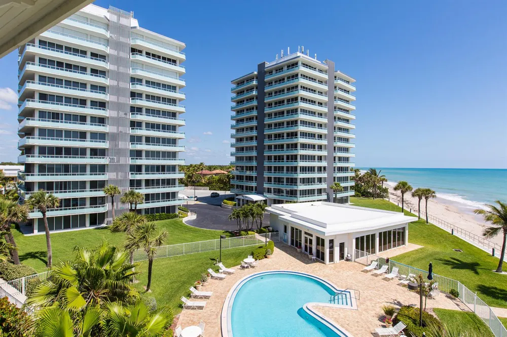3554 Ocean Drive Vero Beach, FL 32963