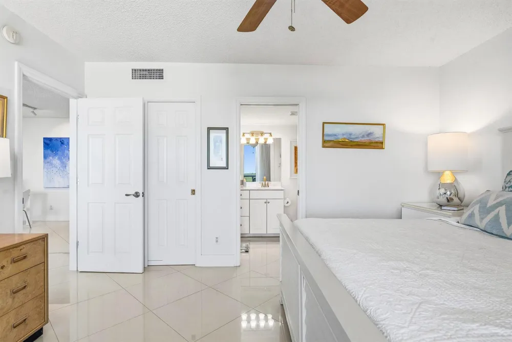 3554 Ocean Drive Vero Beach, FL 32963