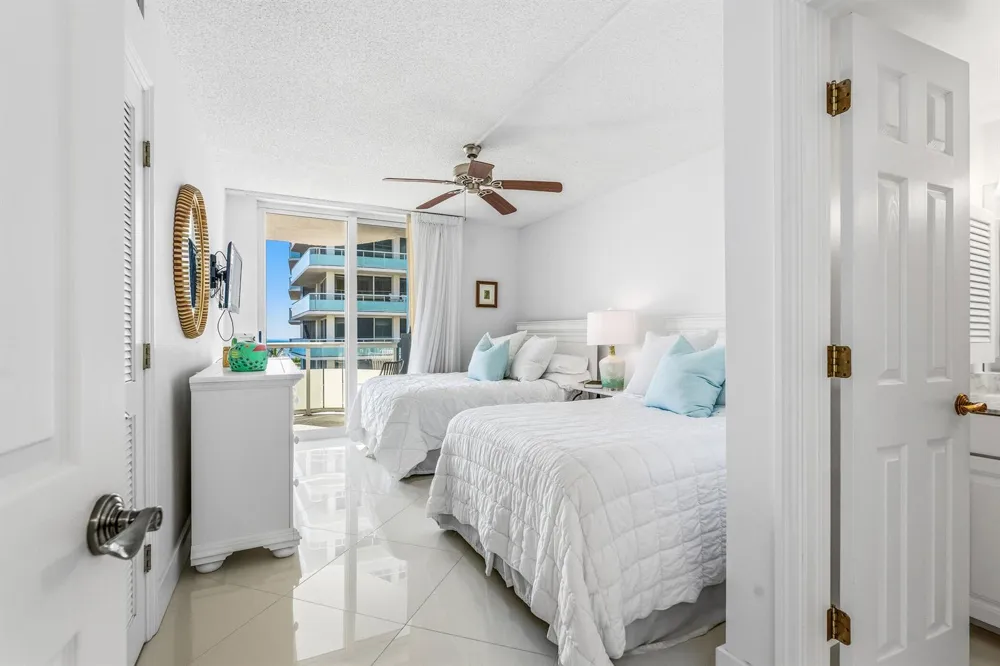 3554 Ocean Drive Vero Beach, FL 32963