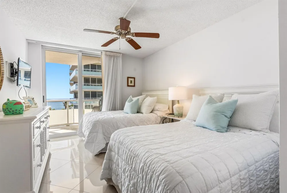 3554 Ocean Drive Vero Beach, FL 32963