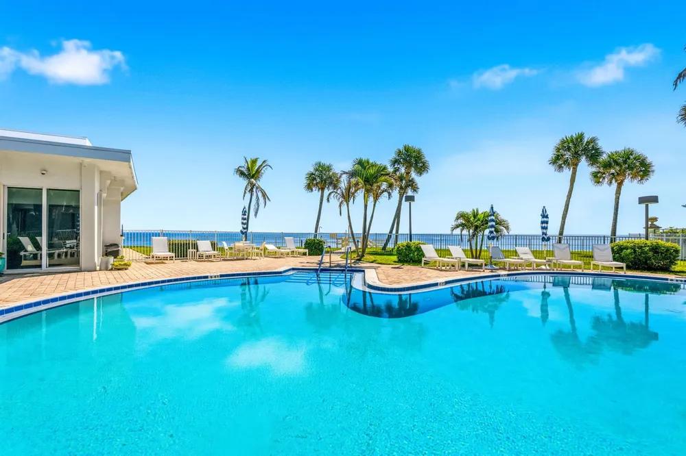 3554 Ocean Drive Vero Beach, FL 32963