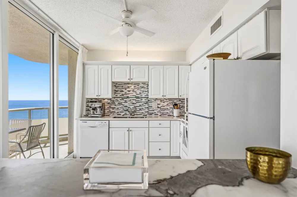 3554 Ocean Drive Vero Beach, FL 32963