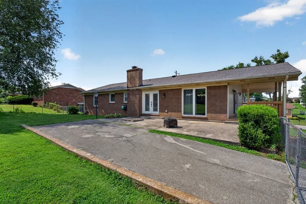 117 Gillen Dr Sparta, TN 38583