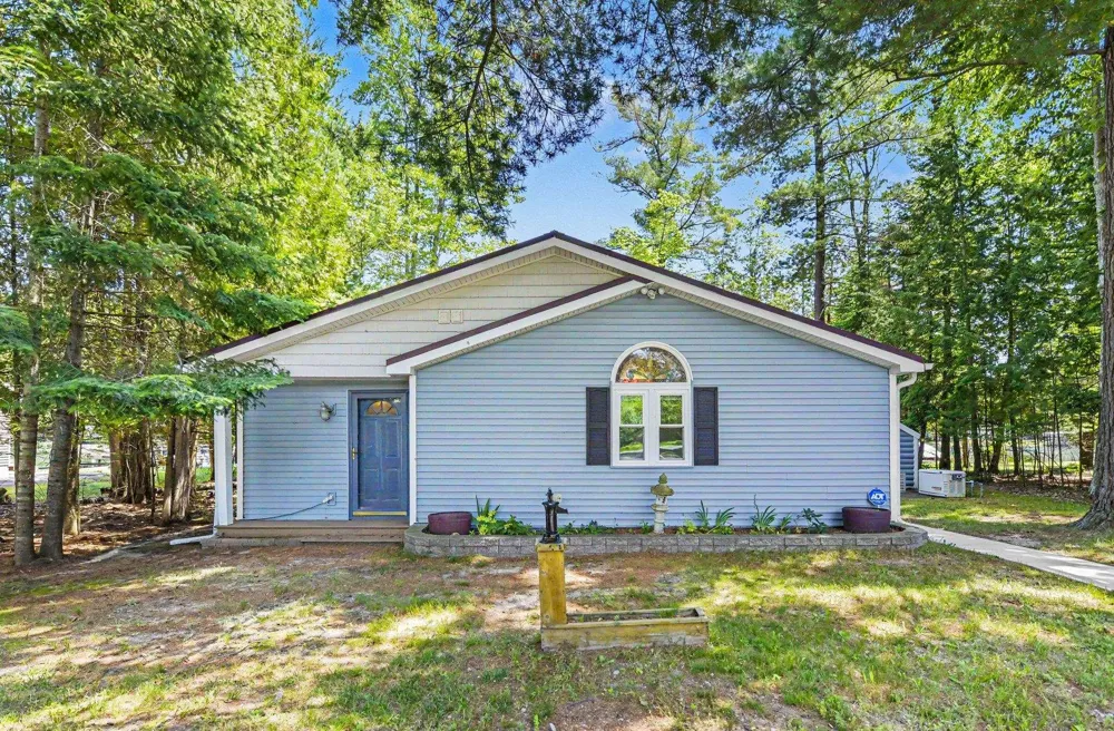 14123 Torch River Road Milton Township, MI 49676