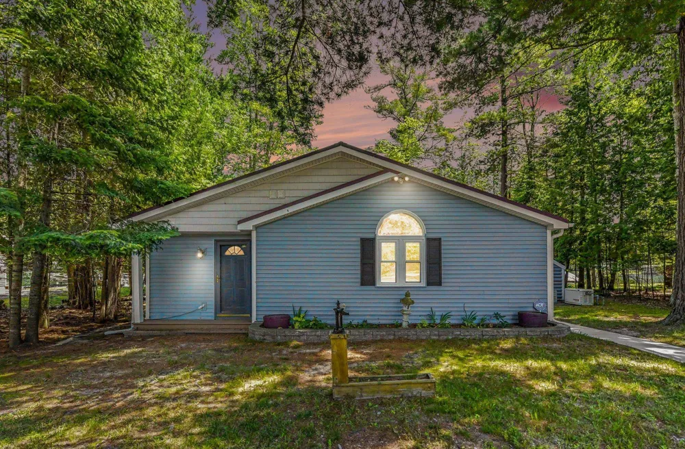 14123 Torch River Road Milton Township, MI 49676